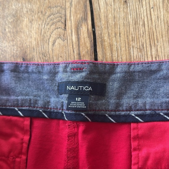 Nautica size 12 red shorts - Picture 3 of 4